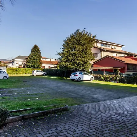 Il Cedro-15 Min Dalle Mura Wi-fi Private Parking Daire Lucca