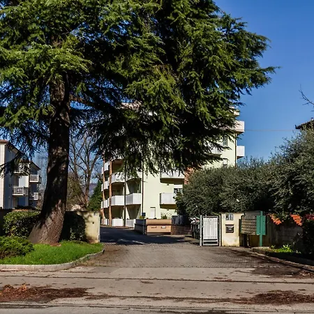 Il Cedro-15 Min Dalle Mura Wi-fi Private Parking